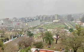 7-Exclusivo monoambiente en Moron centro